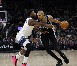 詹姆斯退役后成为联盟门面？华子：哥们儿他们不是有文班吗？