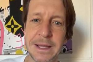 安布：巴斯托尼表演了一次根本没有的接触，他违反了体育公平精神