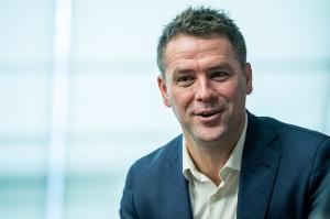 欧文谈约克雷斯：踢欧冠决赛敢首发他吗？阿森纳的配置让我上都行