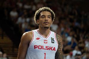 唐斯：我还没跟索汉沟通过 他有自己的价值 有能力左右比赛结果