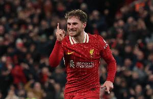 会去哪？回声报：麦卡不会去曼联，利物浦和曼联超60年无球员交易