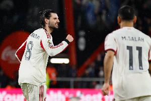 索博斯洛伊经纪人:利物浦是顶级俱乐部之一,我们没必要向外看