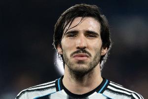 TA：纽卡核心吉马良斯因伤缺阵，但托纳利出色表现带给球队信心