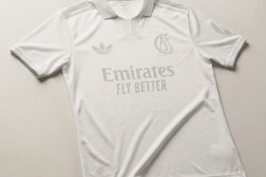 皇马125周年纪念球衣谍照：白色+灰色设计，使用老队徽