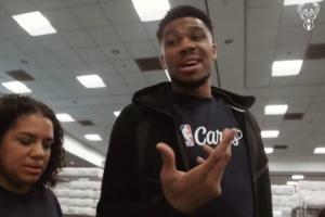 妻子就在身旁！字母哥：帮助小宝宝让我想生更多小宝宝