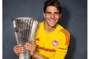 记者：尤文有意希腊门将佐拉基斯，球员估价不低于2000万欧