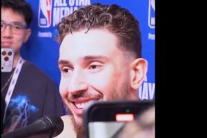 杜兰特赛后多频繁刷一次推特？申京：我可不会谈更衣室里的事情