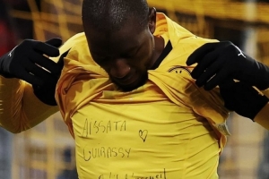 吉拉西庆祝动作纪念离世侄女：这么做是想支持家人，生活就是如此