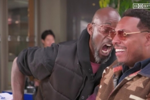 KG：曾经全明星氛围很紧张 拍照时露出假笑 拍完我就朝着邓肯大喊