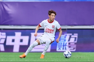 韦世豪：我们亚冠总体踢得还是不错，需要进步的地方也非常多