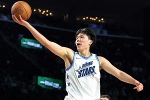 拓媒：杨瀚森三分命中率13%克林根竟然吃晃 还不如直接放他投