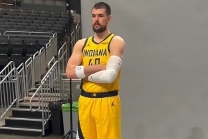 开启新征程！步行者官方晒新援祖巴茨&科比·布朗定妆照拍摄花絮