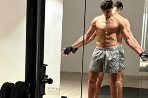 魔鬼筋肉人！力压磁卡坐稳主力，21岁帕夫洛维奇加练对抗增肌明显