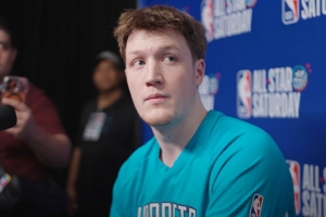 NBA历史射手总统山？克尼佩尔：库里/克莱/雷·阿伦/雷吉·米勒