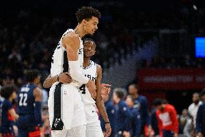 自己被防守方针对？福克斯：有文班亚马在 他们能有多针对我？