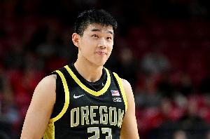 林葳谈校园生活：没想到大学里有这么完整的赛场氛围 在中国没有