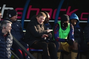 欧协联附加赛客场战平，记者：水晶宫球迷高喊要格拉斯纳立马下课