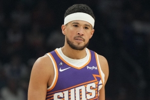 奥特谈布克伤退：他想继续打 但我感觉他的移动情况并不好