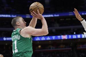 普理查德命中生涯第800记三分 超雷·阿伦升队史第六&将追斯玛特