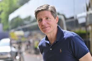 是否想执教水晶宫到赛季结束？格拉斯纳：看看再说吧