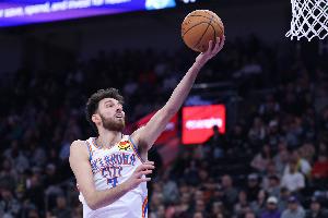 霍姆格伦谈雷霆化学反应：所有人的关系都很真诚 不是勉强而为