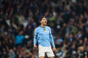 斯通斯：上赛季曼城陷入低谷+自己受伤，一度考虑退役