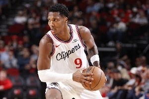 获得球权的马瑟林迎来爆发！快船送走祖巴茨的交易或许是一场双赢