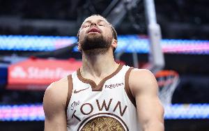 库里：我依然充满动力 继续追逐那梦寐以求的第五座总冠军