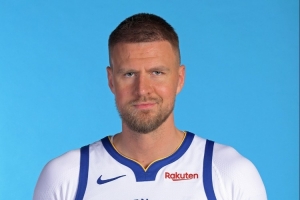 波津：老实说我希望身材能达到最佳状态 这样就不会跟不上对手了