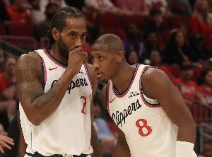 卢再谈小卡“赛季争冠无望”言论：现在我们更年轻 必须改变打法