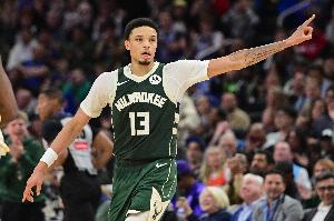 全民皆兵！雄鹿7人得分上双 其中3人得分25+