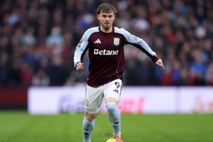 TA：埃利奥特出场10次买断就将转为强制性 这仅适用于英超比赛