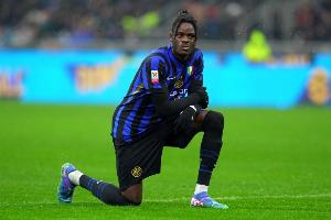 德媒：拜仁今夏中卫引援有3大目标，但金玟哉年薪1700万不愿离队