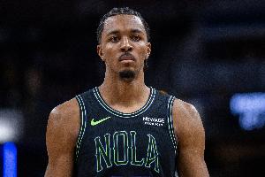 此前只缺席四场！今日主场对阵雄鹿 墨菲因肩伤将缺席