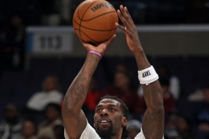 芬奇谈里德家庭变故：篮球时间是避风港 我们给了他所有支持空间