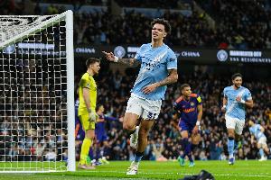 未来可期！20岁奥赖利头顶脚踢斩纽卡，可踢多个位置身价4000万欧