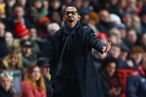 罗塞尼尔：福法纳的红牌之前发生了一些事，裁判本可以处理得更好