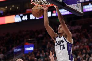 正负值-22！基根·穆雷16中7拿到20分 罚球5中4