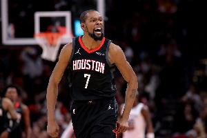 杜兰特：我们多次领先两位数被翻盘 没能展示出压制对手的统治力