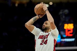 攻击力没得说！鲍威尔16中10高效拿下25分2板6助2断1帽 罚球7中2