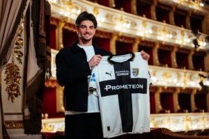 官方：帕尔马与门将科尔维续约至2029年+1年选项