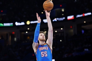 乔：哈滕和杰林威篮球智商很高 他们非常懂得怎么去打配合