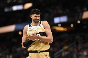 Shams：奇才双向合同中锋武克切维奇3年900万续约 第3年球队选项