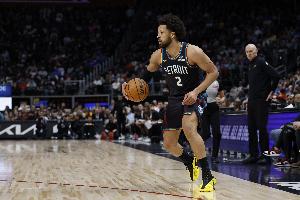 攻防稳定在线！坎宁安半场11中4拿下10分3板6助2断2帽 3犯略多