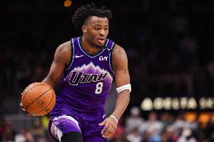 摆烂神器！科利尔16中4&三分5中0&罚球10中9砍下17分 正负值-30