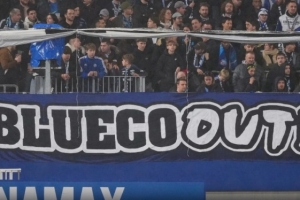 斯特拉斯堡球迷被禁止在横幅上出现切尔西字样，引发球迷忧虑不满