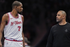 键盘侠|乌度卡就是火箭的锡伯杜！37岁的KD还兼职控卫别累倒了