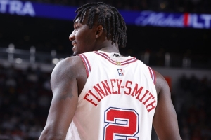 火箭大胜20分 芬尼-史密斯在场20分钟&正负值-5 全队唯一负值