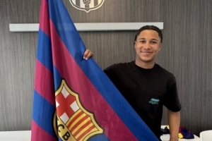 瞄准未来！官方：巴萨正式签下16岁诺维奇边锋塔瓦雷斯