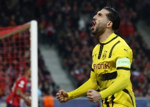 多特官方：施洛特贝克和埃姆雷·詹恢复训练，能否出战欧冠待定